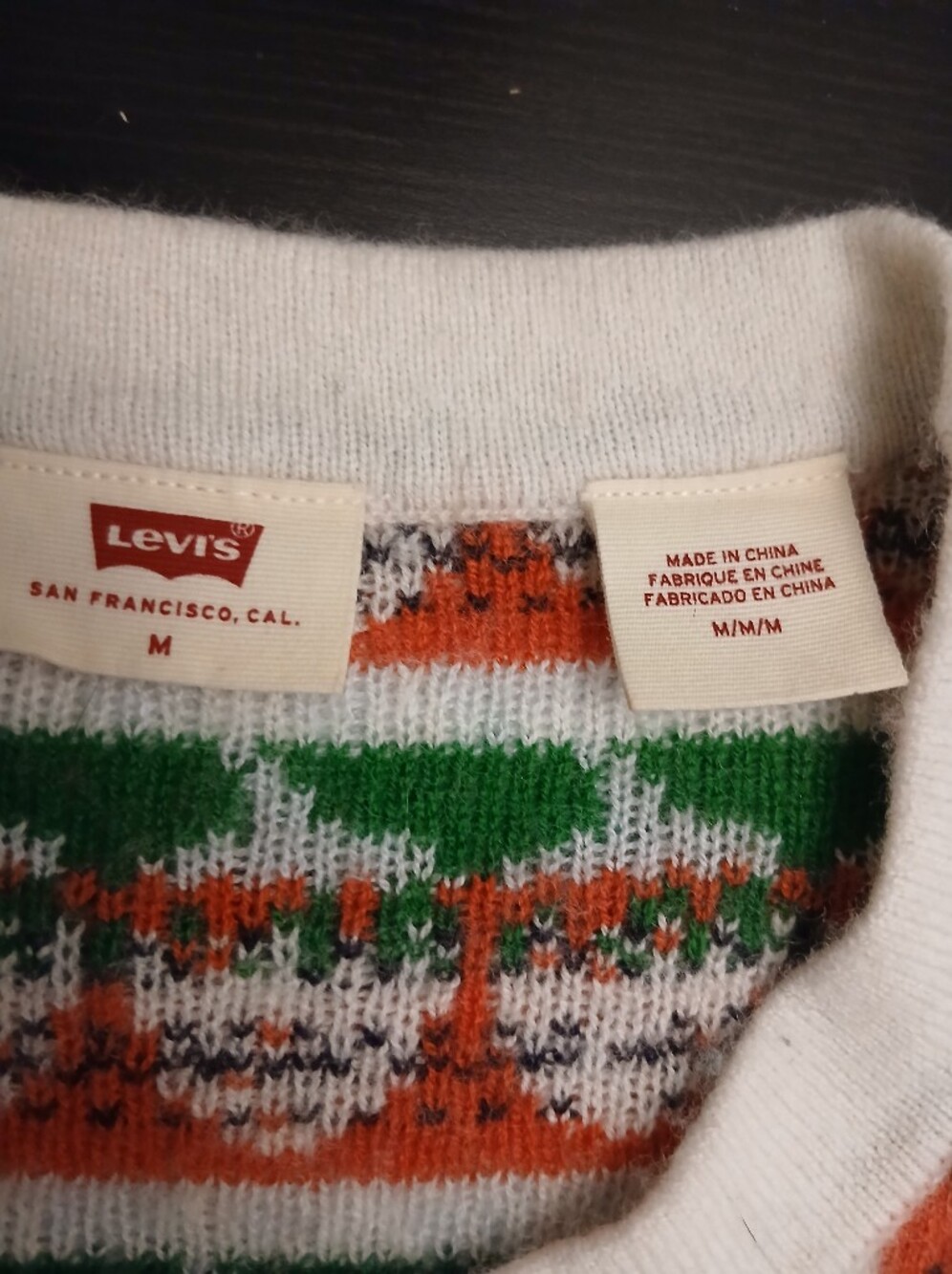 Levi's White Knit Vest with Red & Green Strawberry Motif - Picture 2 of 7